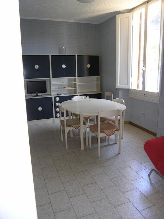 Villa Violetta Кастильончело Екстериор снимка