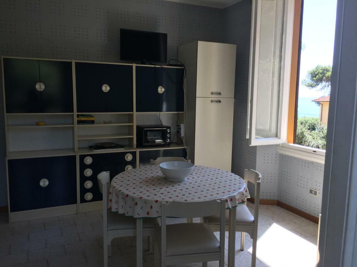 Villa Violetta Кастильончело Екстериор снимка